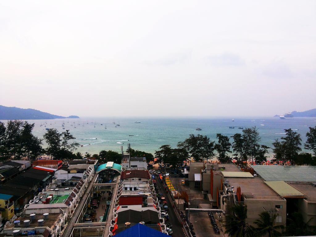 Patong Tower By United 21 Thailand Exterior photo